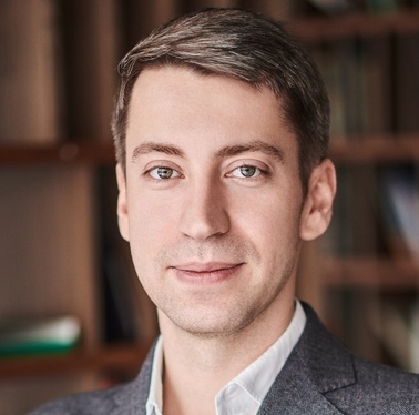 Артем Гутник